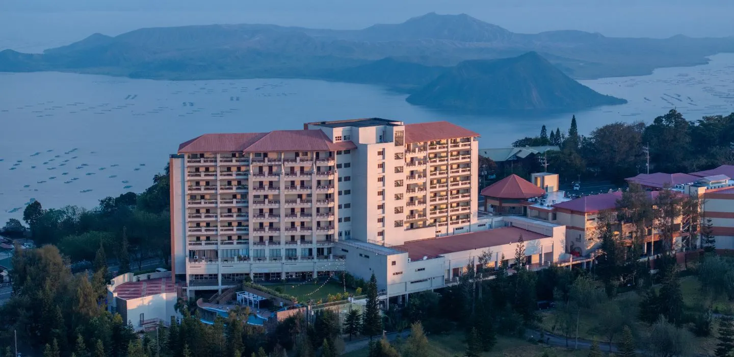 Summit Ridge Tagaytay Facade