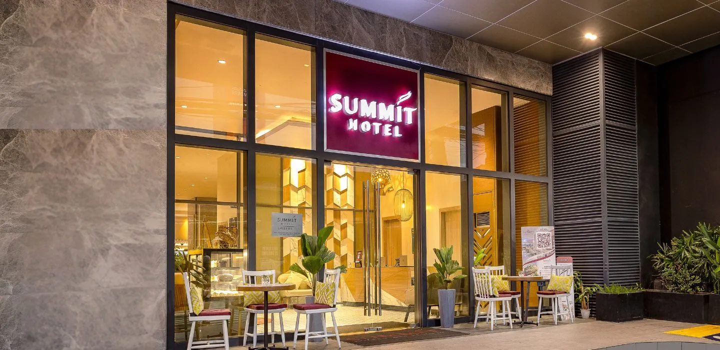 Summit Greenhills
