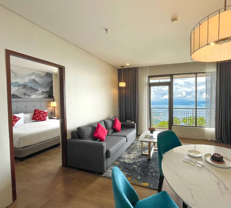 Summit Two Bedroom Lakeview Suite